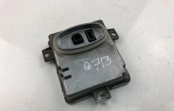 Volvo V70 Xenon control unit/module 6261110499