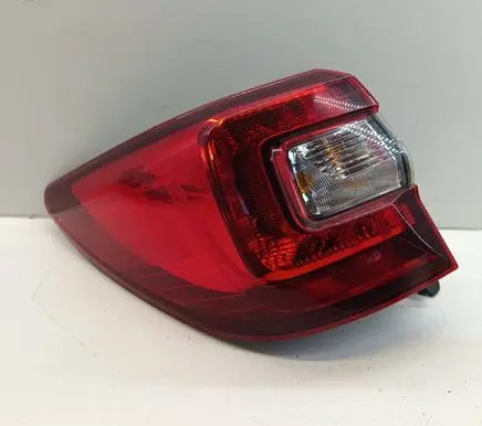 Subaru Outback (BS) Rear/tail lights 22060228