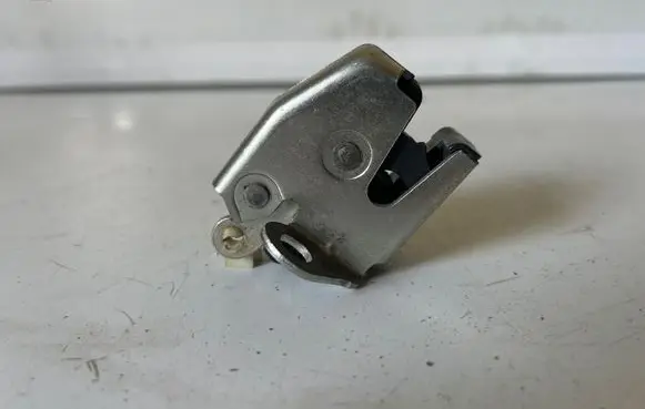 Fiat Doblo Tailgate lock latch 51757818