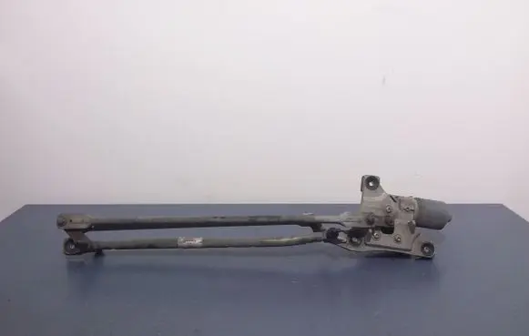 Volvo S40 Front wiper linkage and motor 30699344