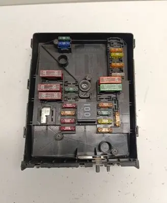 Volkswagen Scirocco Fuse box set 1K0937125D 017183073