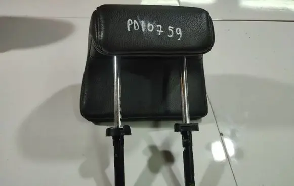 Saab 9-5 Front seat headrest 