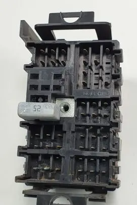 Chevrolet Tahoe Fuse box set 15770994-01
