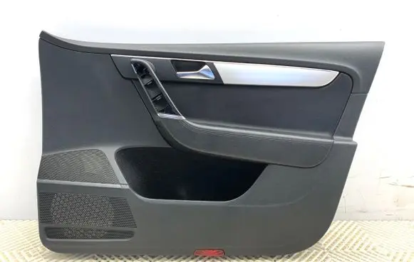 Volkswagen PASSAT B7 Front door card panel trim