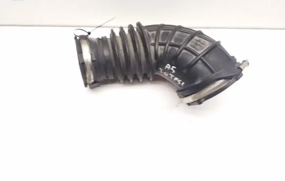 Audi A5 8T 8F Air intake hose/pipe 06H129629E
