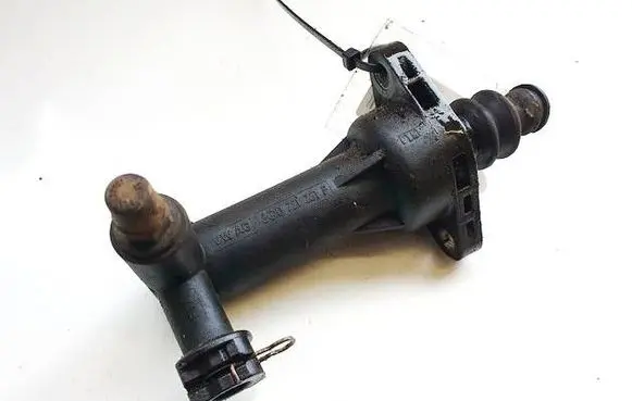 Skoda Roomster (5J) Clutch master cylinder 6Q0721261F