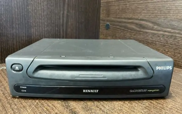 Renault Master III Radio/CD/DVD/GPS head unit 7700437567