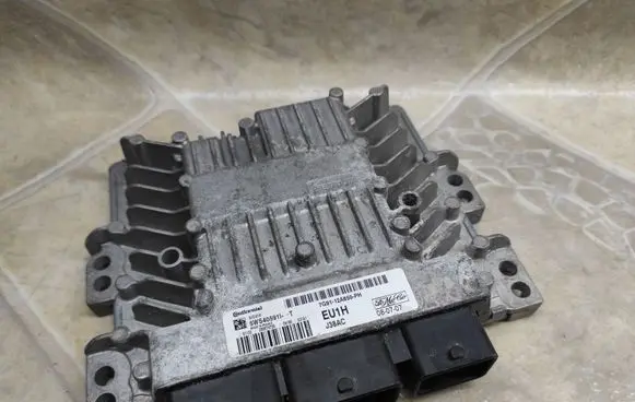 Ford Mondeo MK IV Engine control unit/module 7G9112A650PH 5WS40591L