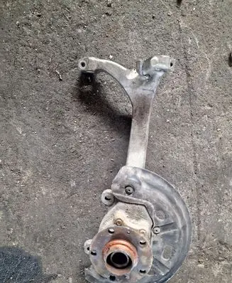 Audi A8 S8 D3 4E Front wheel hub