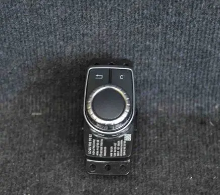 Mercedes-Benz B W246 W242 Head unit multimedia control A2469009802 A1664420068