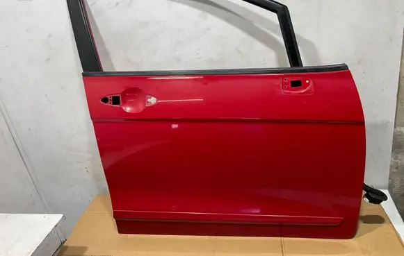 Honda FR-V Front door 