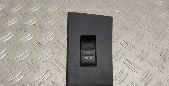 Toyota Auris E180 Electric window control switch 7427102630