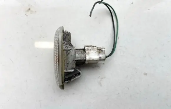 Mazda 6 Front fender indicator light