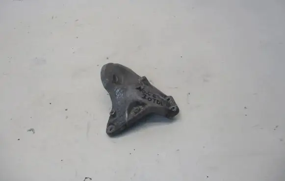 Audi A6 S6 C6 4F Gearbox mounting bracket 8K0399263T