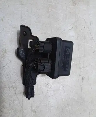 Mazda 6 Glow plug pre-heat relay SH01-18650