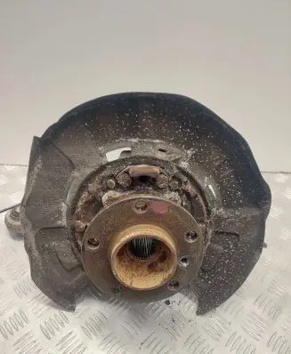 BMW X5 F15 Rear wheel hub 677098806