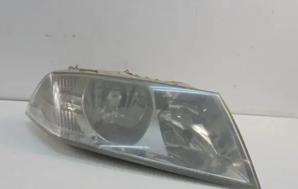 Skoda Octavia Mk2 (1Z) Headlight/headlamp 