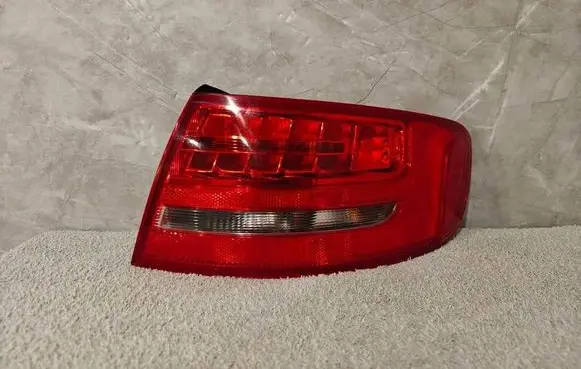Audi A4 S4 B8 8K Rear/tail lights 8K9945096B 280311R