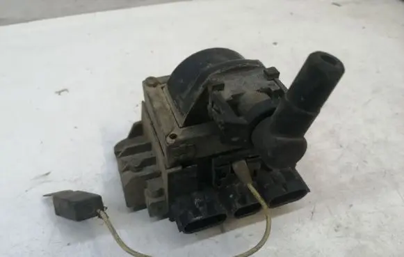 Renault Espace II High voltage ignition coil 7700732263 7700852662