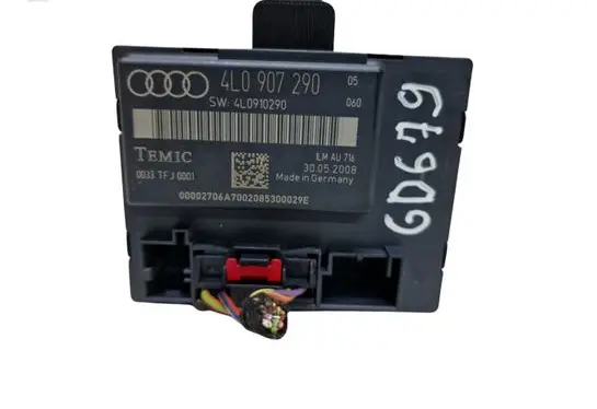 Audi Q7 4L Door control unit/module 4L0907290