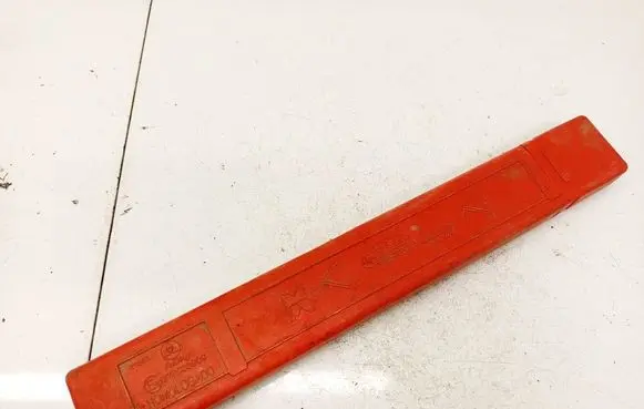 Nissan X-Trail T30 Emergency warning sign 27R033909