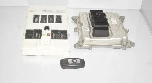 BMW 3 F30 F35 F31 Engine ECU kit and lock set 9314238 7649131 12147649131