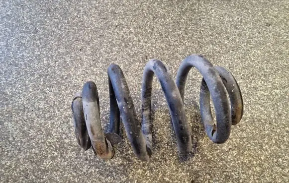 Volkswagen Transporter - Caravelle T5 Rear coil spring