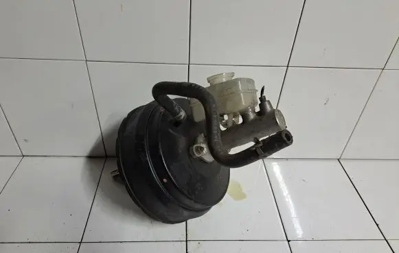 Subaru Legacy Brake booster