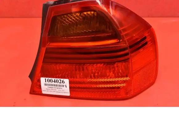 BMW X3 E83 Rear/tail lights 6937458