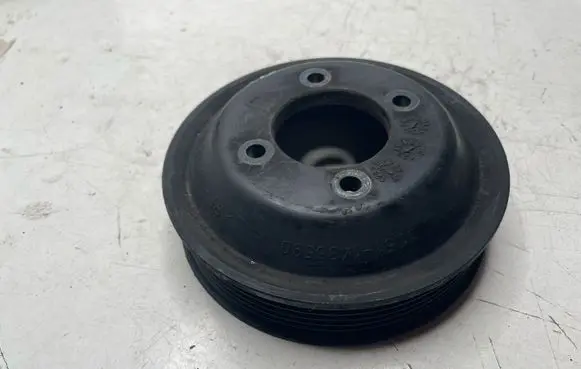 BMW 3 E46 Water pump pulley 1436590