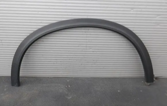 Suzuki Vitara (LY) Rear arch trim
