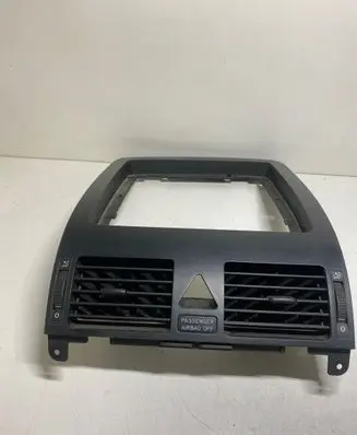 Volkswagen Touran I Dash center air vent grill 1T1819728A