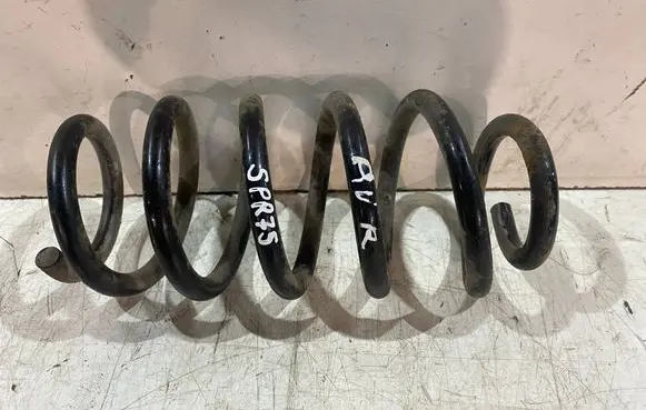 Toyota Avensis T270 Rear coil spring