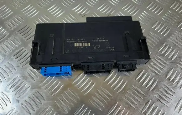 BMW 5 F10 F11 Comfort/convenience module 9244394 5076146217 532535R00