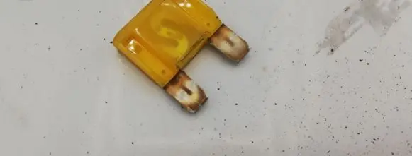 Nissan X-Trail T30 Fuse NOCODE