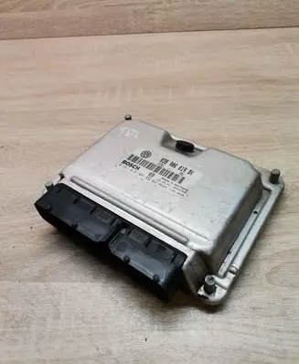 Volkswagen PASSAT B5.5 Engine control unit/module ECU 038906019BK 0281010305