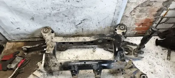 BMW 3 E90 E91 Rear subframe 