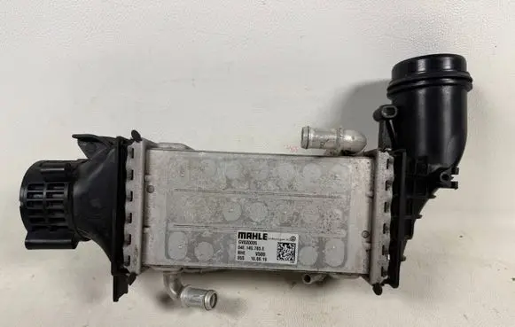 Volkswagen Golf VIII Intercooler radiator GV020005