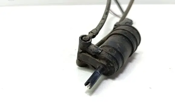 Renault Espace III Windscreen/windshield washer pump 430702B