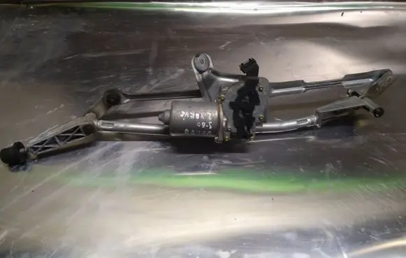 Volvo S60 Front wiper linkage and motor