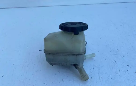 Toyota Avensis T220 Power steering fluid tank/reservoir