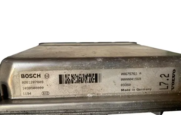 Volvo XC90 Engine control unit/module 08675761A 0261207809 1039S00000