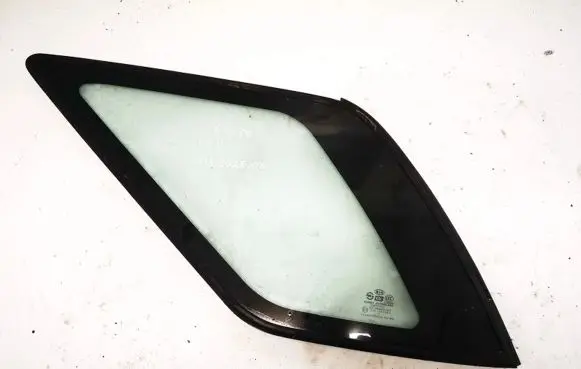 KIA Sorento Rear side window