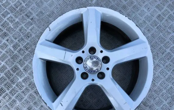 Mercedes-Benz SLK R172 R17 alloy rim A1724013602