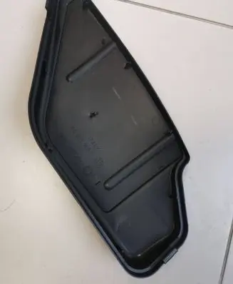 Headlight/headlamp dust cover