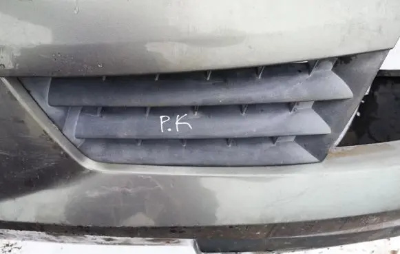 Renault Scenic II - Grand scenic II Front bumper lower grill