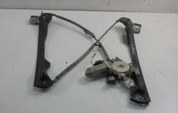 Ford Focus Front door window regulator with motor XS4123201