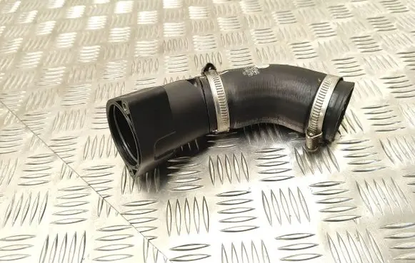 Audi A3 S3 8V Intercooler hose/pipe 04L131111T 322122 8202270001