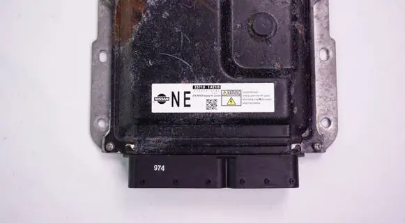 Nissan Murano Z51 Engine control unit/module 237101AT1B 2758009745