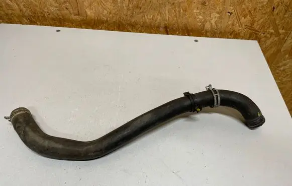 Ford Fiesta Engine coolant pipe/hose